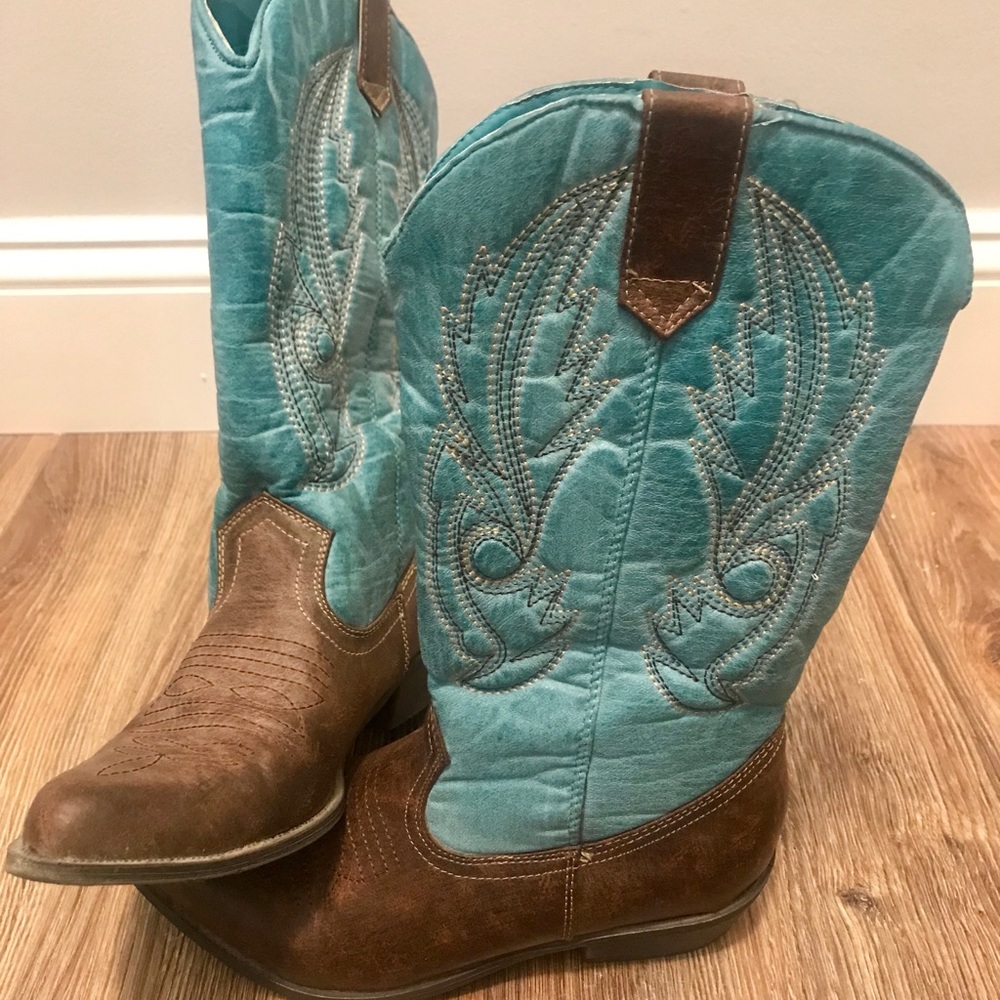 Coconuts Gaucho | Women’s Cowgirl Boots | Size 5.5